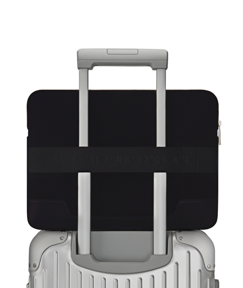 Hand Carry Rimowa Never Still - Lona Planos Pouch Negras | QF6lxdn8YGn